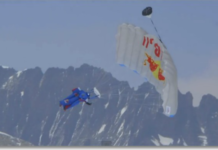 Red Bull Base-Jump vom Mount Everest