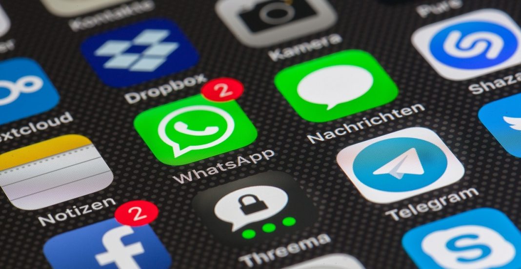 Chatbots-Content-Marketing Chatbots-Content-Marketing