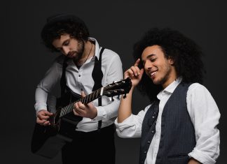 Der neue Ton im B2B: Vertrieb und Marketing gemeinsam gegen bedeutungslose Inhalte